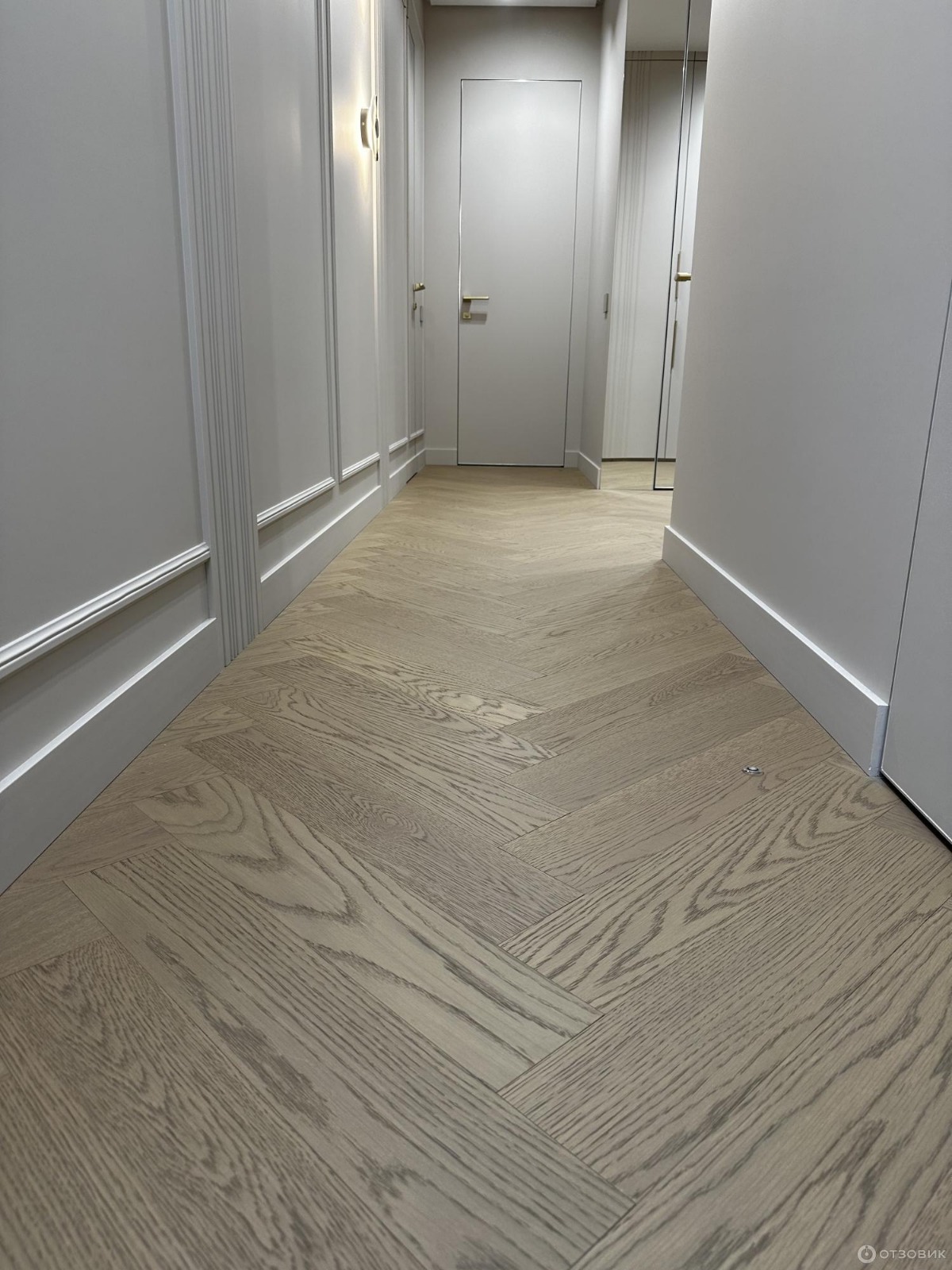 Композитная паркетная доска Quartz Parquet Штучный паркет Дуб Шампань 44-414 венгерская елка 400×100×5 фото в интерьере